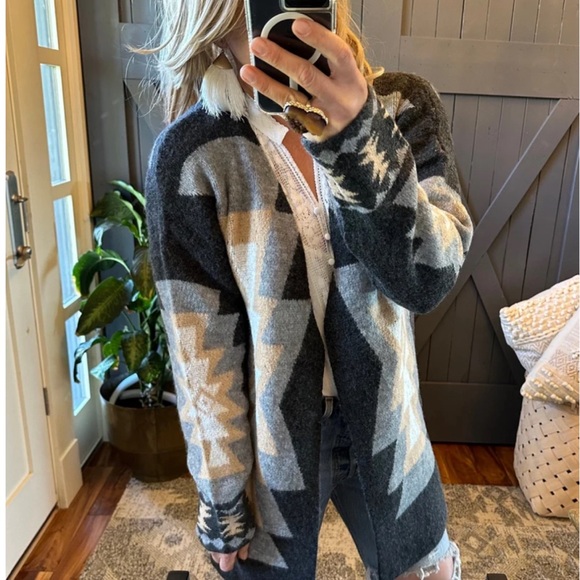 New Aztec Western Print Grey Long Cardigan Sweater Coat Western Cowichan - Picture 9 of 11